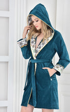Load image into Gallery viewer, Ahsen Bathrobe