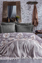 Load image into Gallery viewer, Evin Peshtemal Bedspread