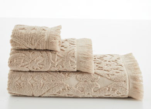 Load image into Gallery viewer, Elenora Bath Towel Set
