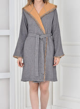 Load image into Gallery viewer, Muna Muslin Bathrobe
