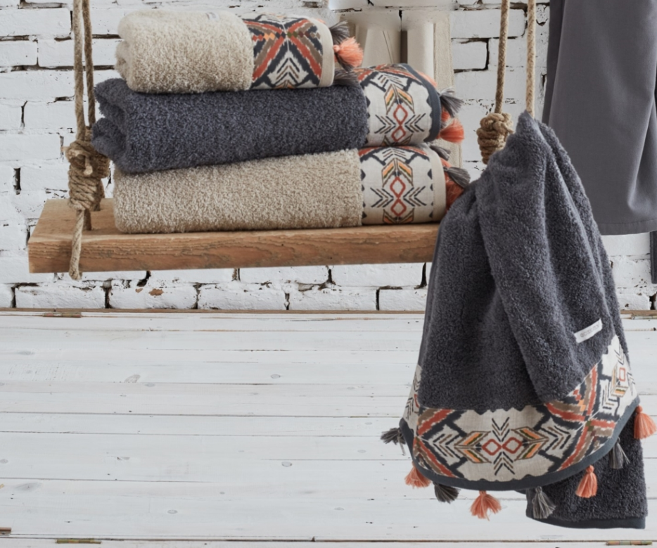 Pamira Bath Towel Set